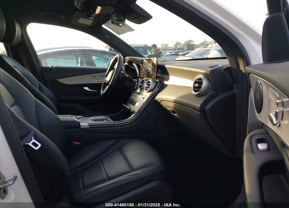 2022 MERCEDES-BENZ GLC 300 SUV VIN: W1N0G8DB2NV379303
