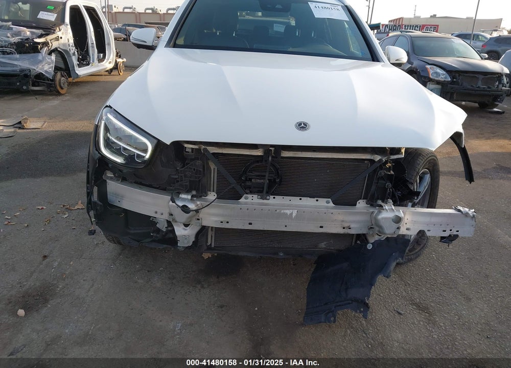 2022 MERCEDES-BENZ GLC 300 SUV VIN: W1N0G8DB2NV379303