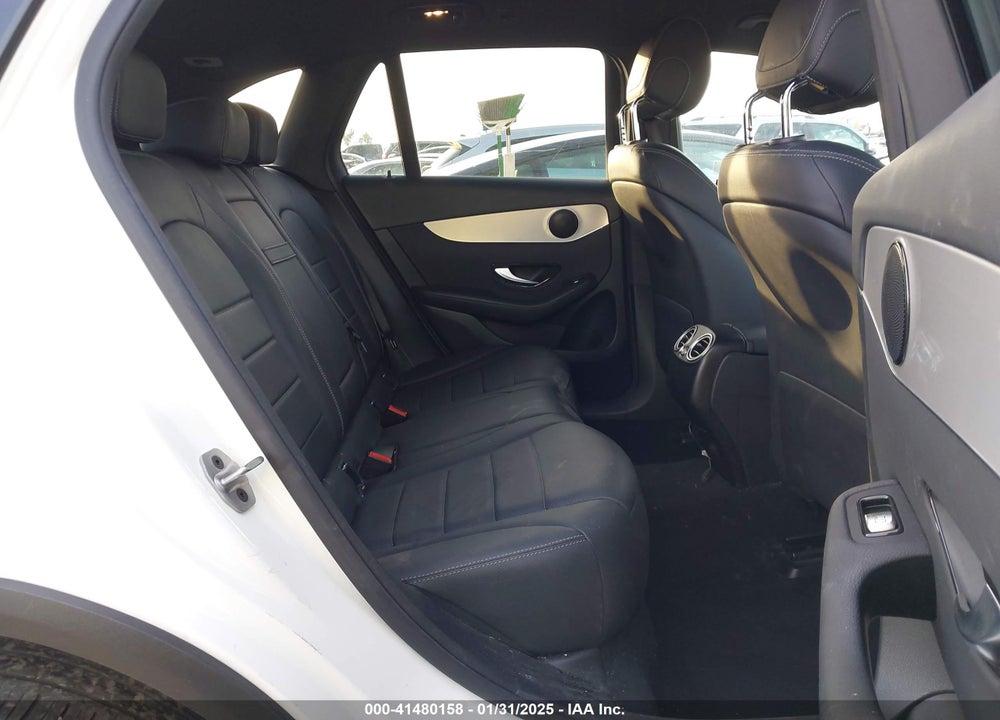 2022 MERCEDES-BENZ GLC 300 SUV VIN: W1N0G8DB2NV379303