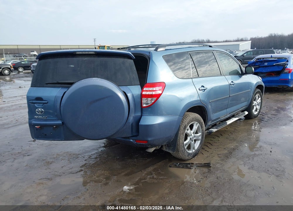 2011 TOYOTA RAV4 VIN: 2T3ZF4DV2BW081777