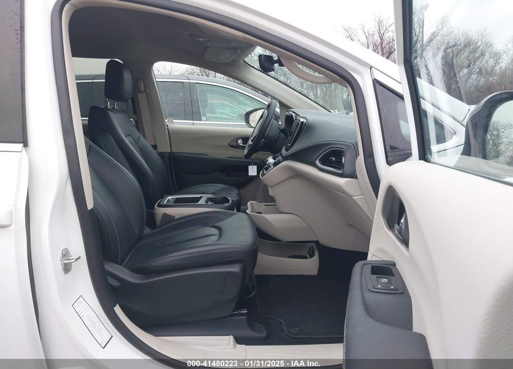 2024 CHRYSLER PACIFICA HYBRID SELECT VIN: 2C4RC1S75RR117851