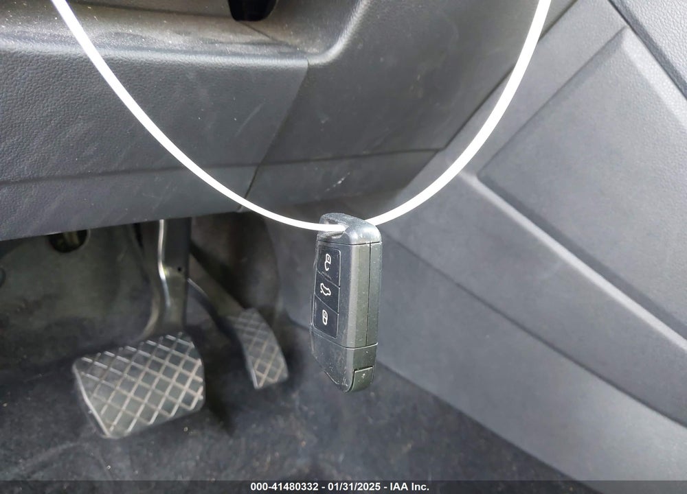 2022 VOLKSWAGEN TAOS VIN: 3VVCX7B28NM065524