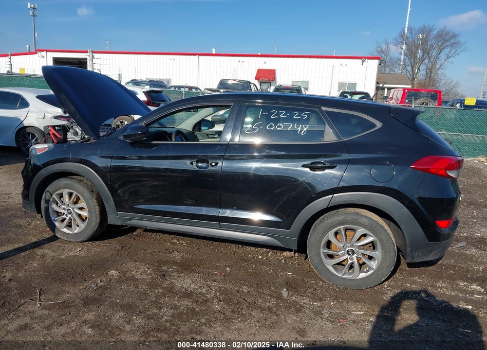 2017 HYUNDAI TUCSON SE VIN: KM8J23A40HU278267