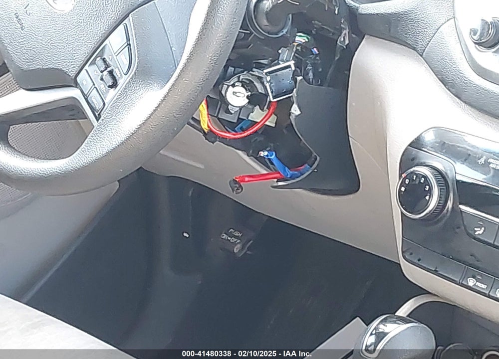 2017 HYUNDAI TUCSON SE VIN: KM8J23A40HU278267