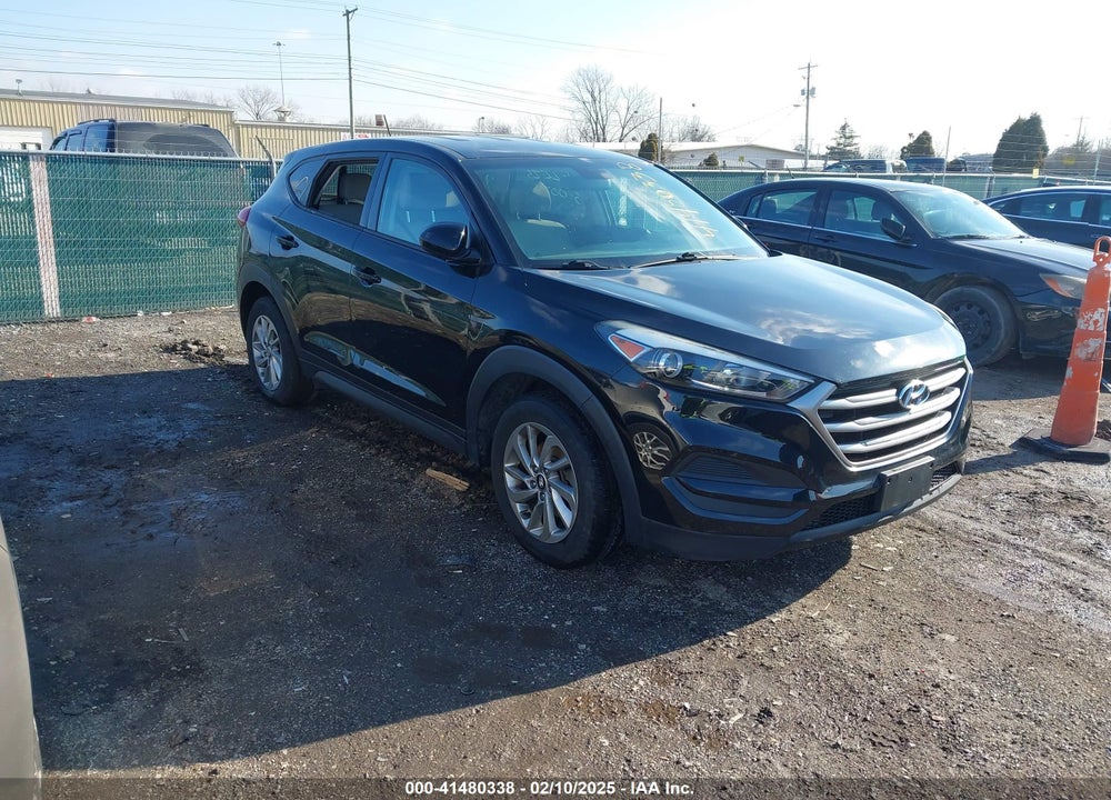 2017 HYUNDAI TUCSON SE VIN: KM8J23A40HU278267