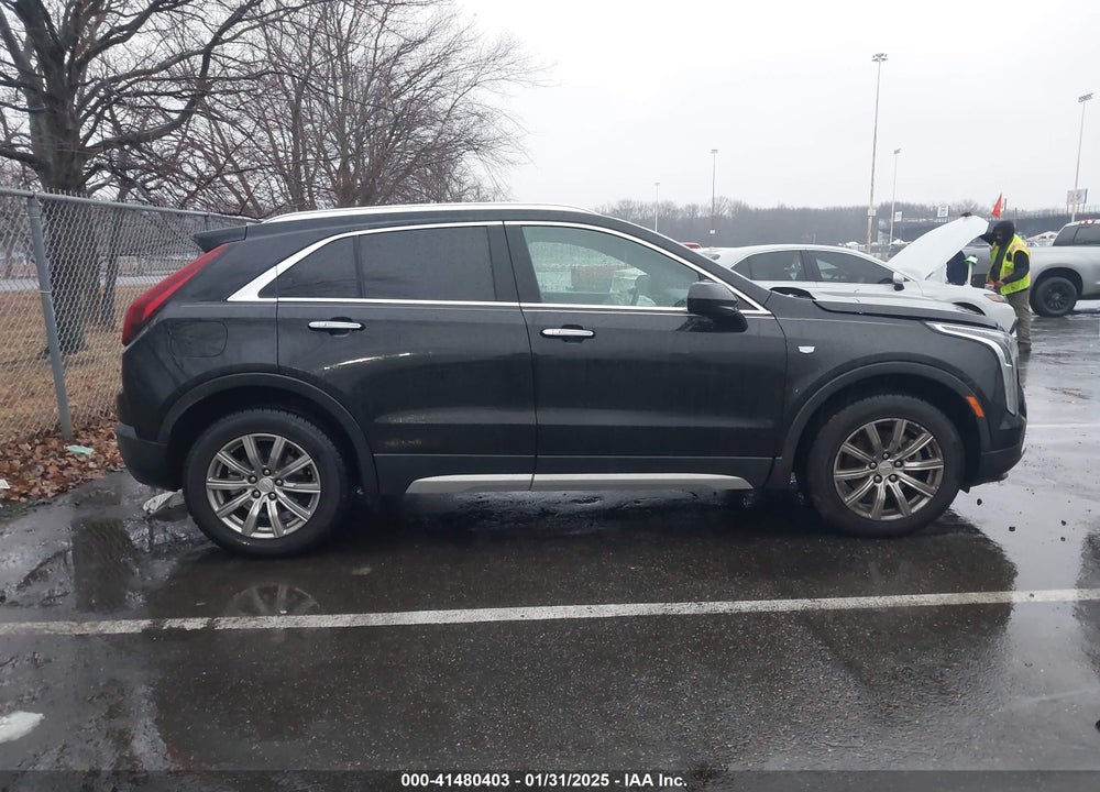 2019 CADILLAC XT4 VIN: 1GYFZCR49KF211022
