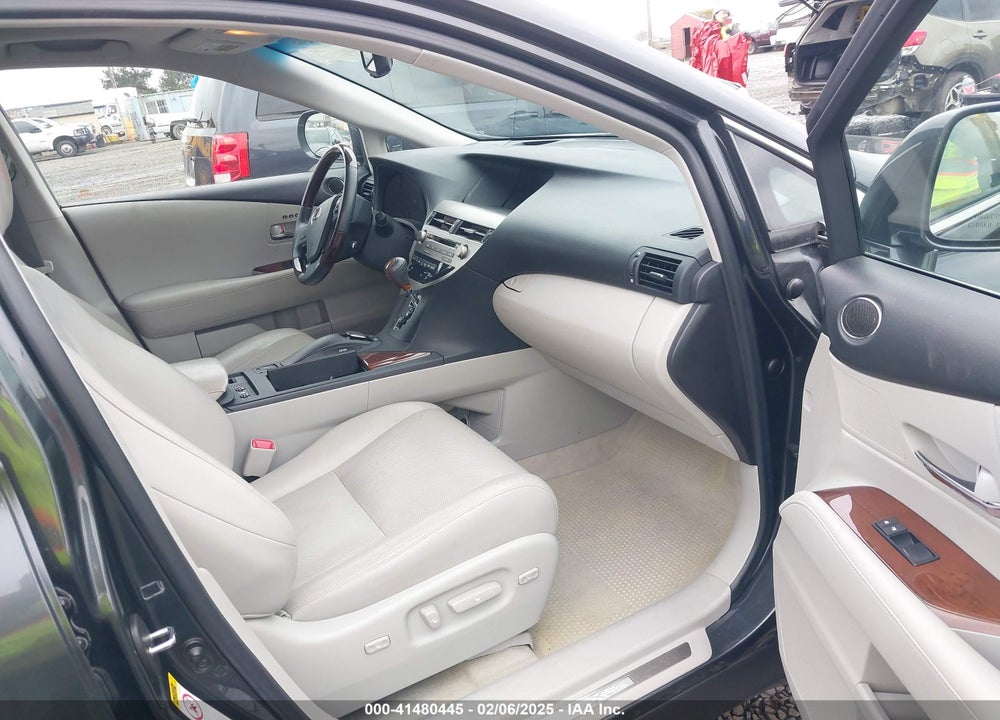 2011 LEXUS RX 350 VIN: JTJBK1BAXB2012403
