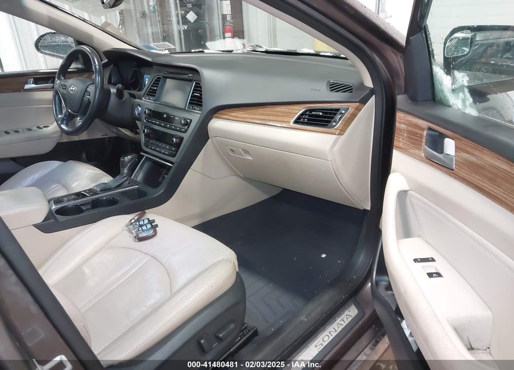 2015 HYUNDAI SONATA LIMITED VIN: 5NPE34AF0FH037777