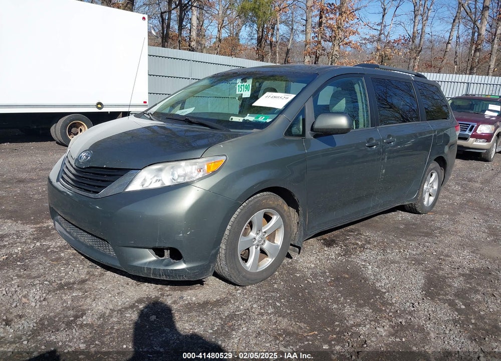 2013 TOYOTA SIENNA LE 8 PASSENGER VIN: 5TDKK3DC7DS315955