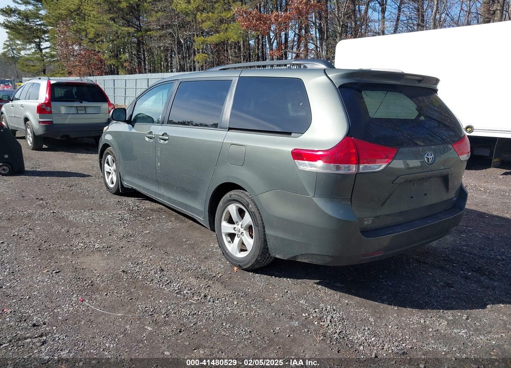 2013 TOYOTA SIENNA LE 8 PASSENGER VIN: 5TDKK3DC7DS315955