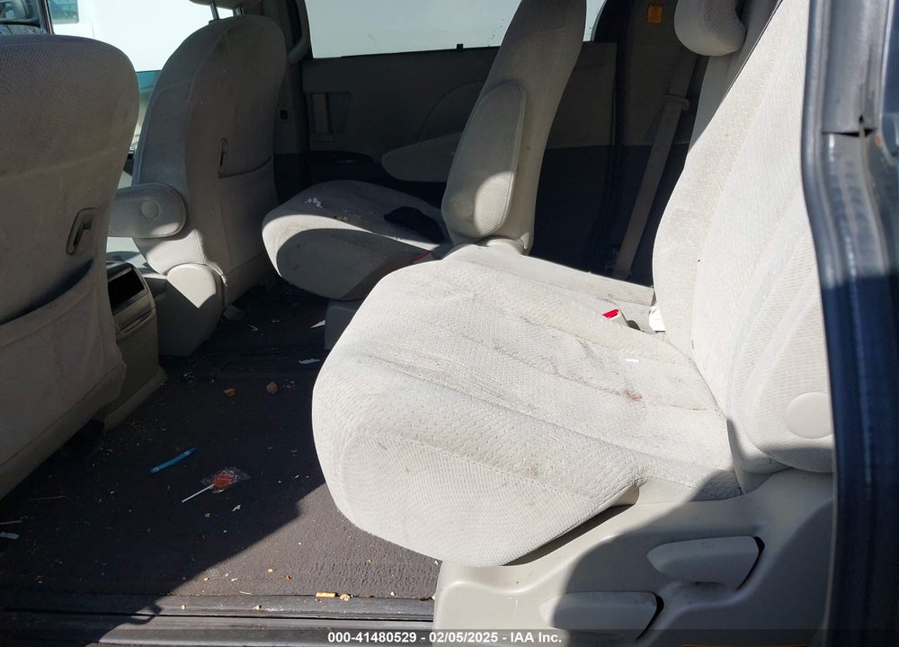 2013 TOYOTA SIENNA LE 8 PASSENGER VIN: 5TDKK3DC7DS315955