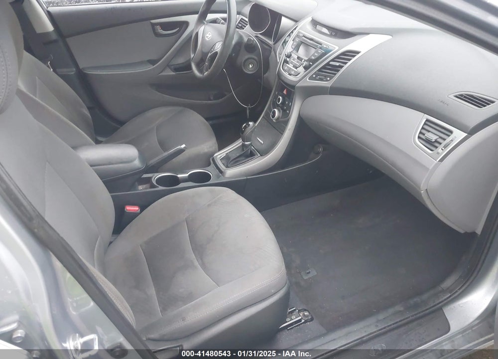 2016 HYUNDAI ELANTRA SE VIN: 5NPDH4AE4GH728669