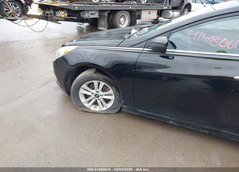 2013 HYUNDAI SONATA VIN: 5NPEC4AB0DH728186