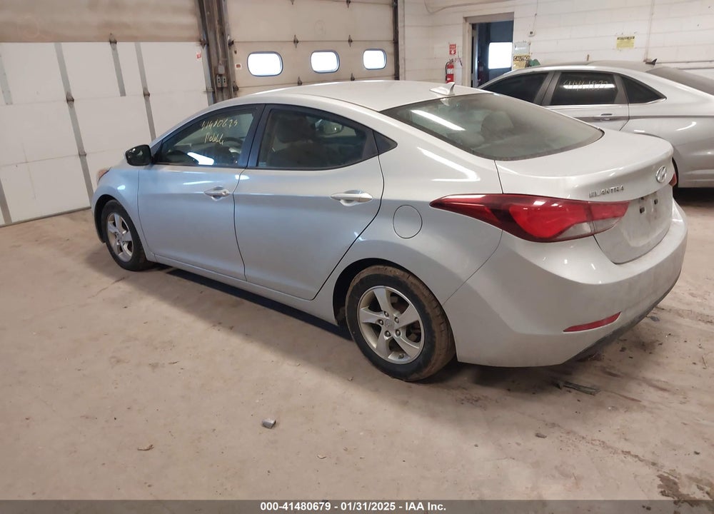 2014 HYUNDAI ELANTRA VIN: 5NPDH4AE0EH510662