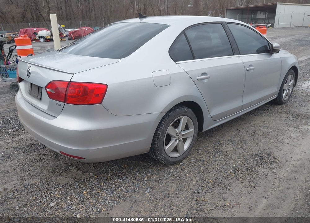 2012 VOLKSWAGEN JETTA 2.0L TDI VIN: 3VWLL7AJ1CM473778