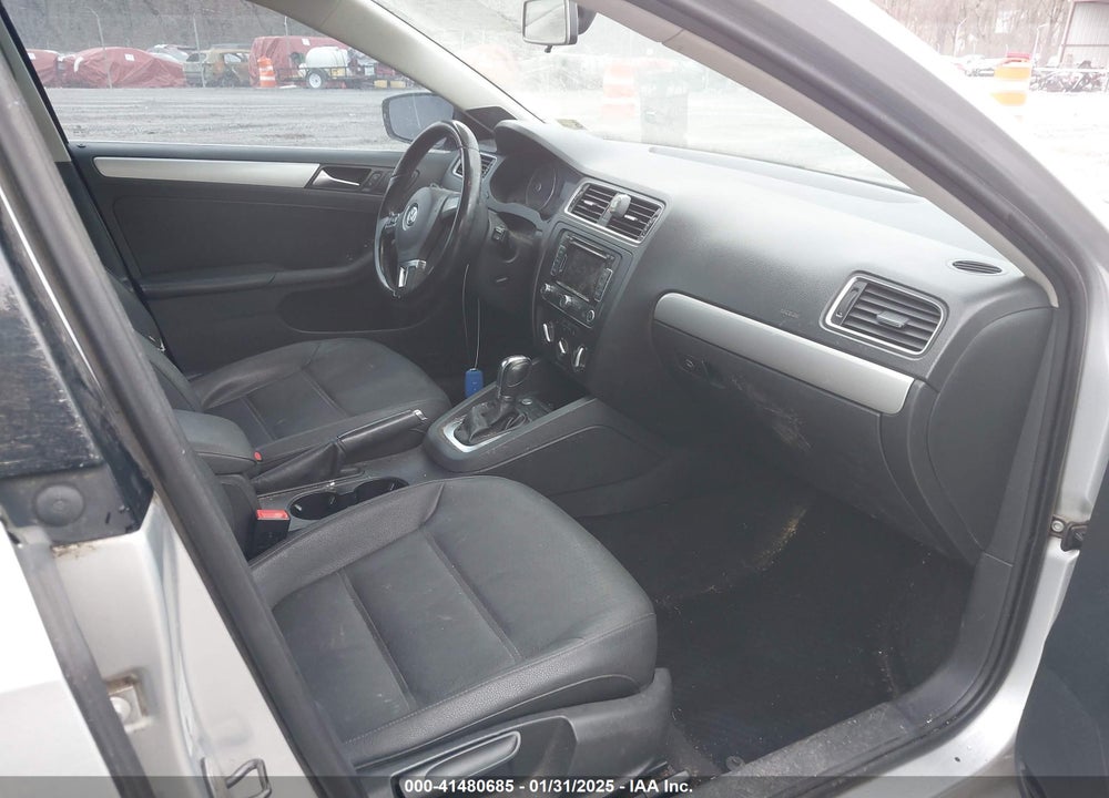 2012 VOLKSWAGEN JETTA 2.0L TDI VIN: 3VWLL7AJ1CM473778