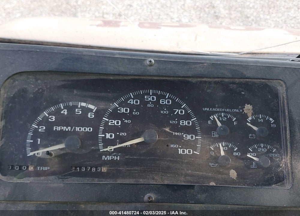 2000 WORKHORSE CUSTOM CHASSIS FORWARD CONTROL CHASSIS P3500 VIN: 5B4HP32R9Y3316704