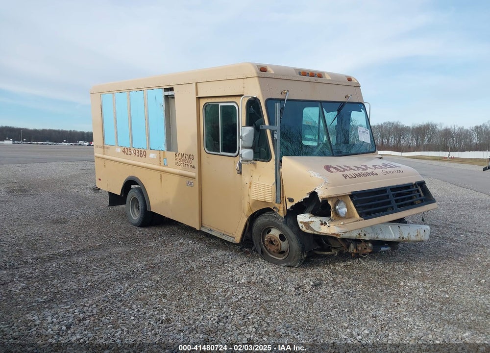 2000 WORKHORSE CUSTOM CHASSIS FORWARD CONTROL CHASSIS P3500 VIN: 5B4HP32R9Y3316704