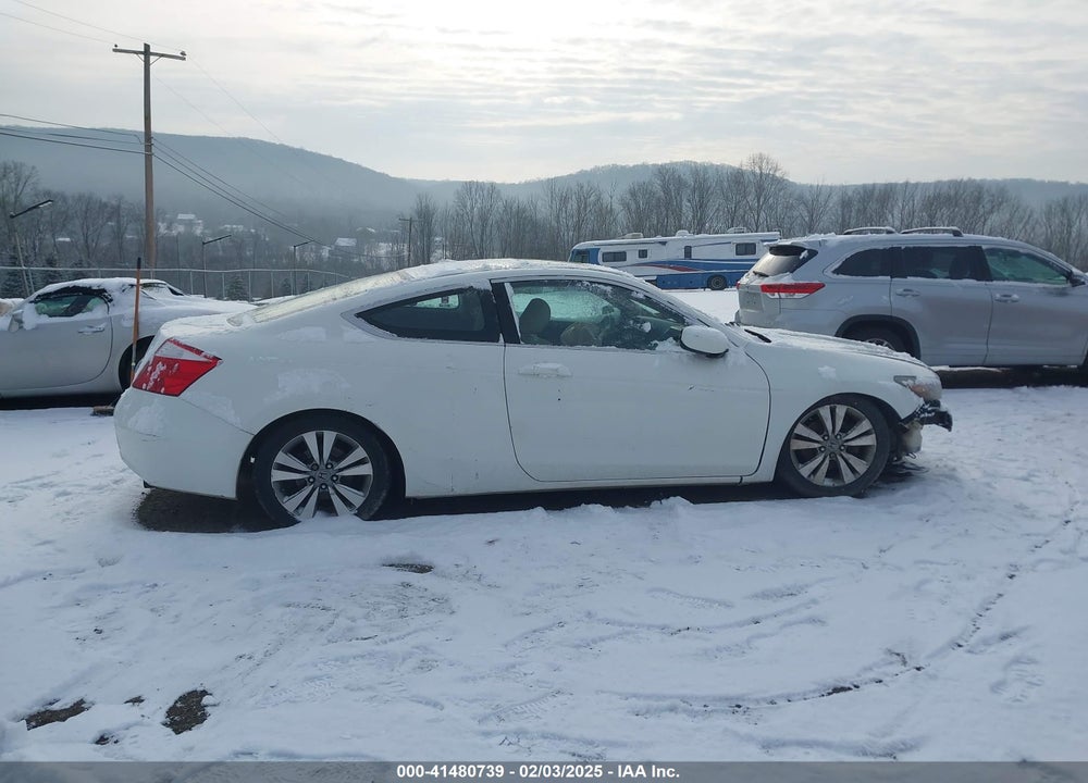 2008 HONDA ACCORD VIN: 1HGCS12878A029471