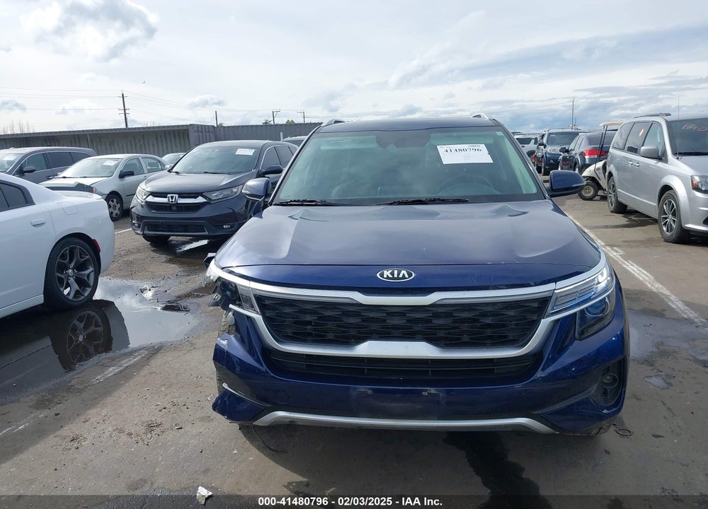 2021 KIA SELTOS EX VIN: KNDERCAA7M7103353