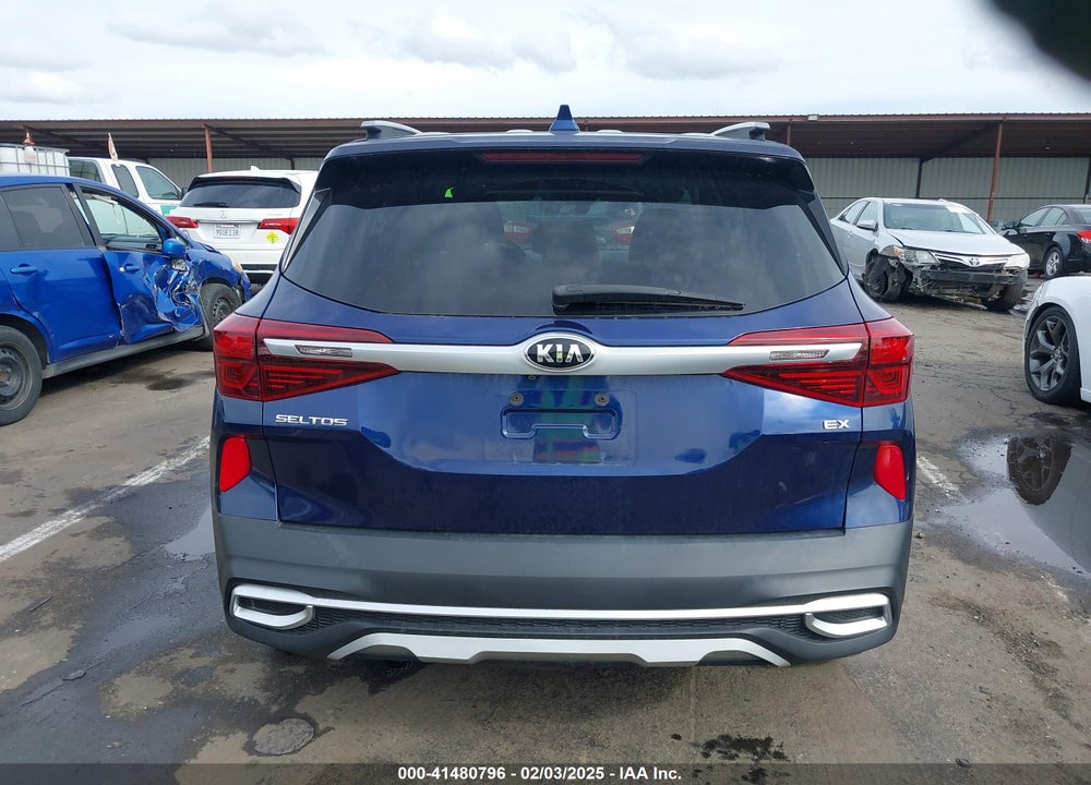 2021 KIA SELTOS EX VIN: KNDERCAA7M7103353