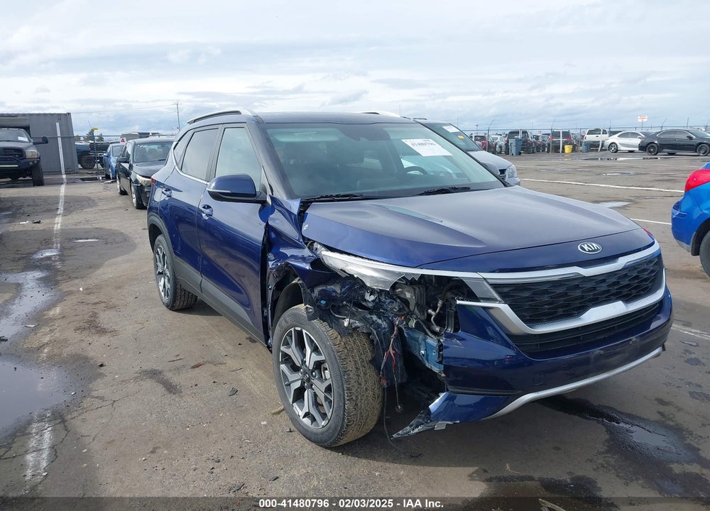 2021 KIA SELTOS EX VIN: KNDERCAA7M7103353
