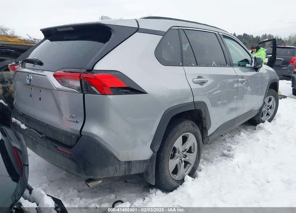 2024 TOYOTA RAV4 VIN: 2T3LWRFV7RW205116