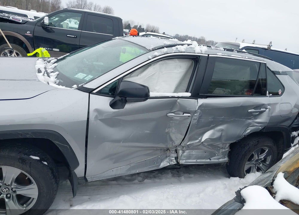 2024 TOYOTA RAV4 VIN: 2T3LWRFV7RW205116