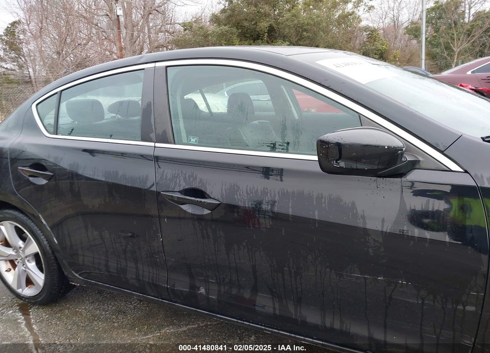 2013 ACURA ILX VIN: 19VDE1F77DE015355