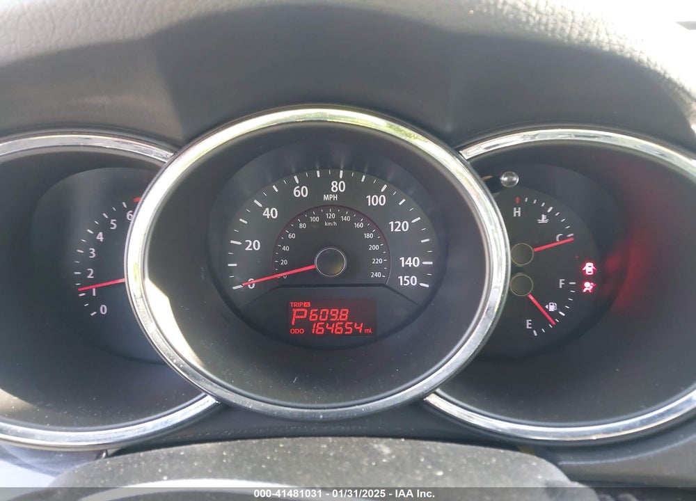 2012 KIA SORENTO VIN: 5XYKT3A18CG259357