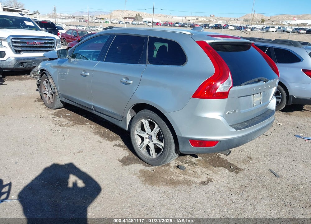 2011 VOLVO XC60 T6/T6 R-DESIGN VIN: YV4902DZ6B2210263