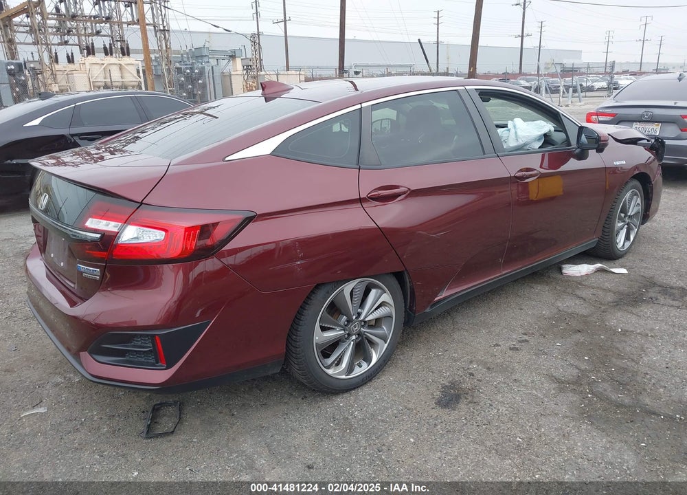 2018 HONDA CLARITY VIN: JHMZC5F38JC005104