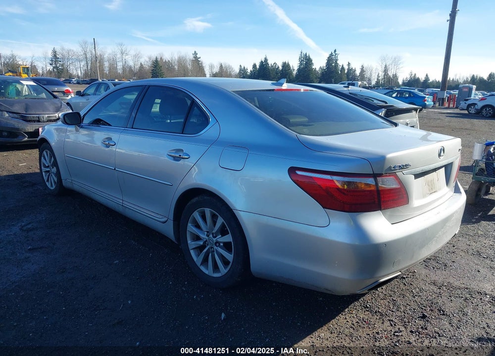 2011 LEXUS LS 460 VIN: JTHCL5EF8B5008916