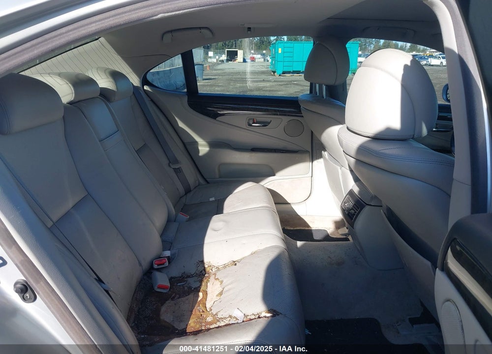 2011 LEXUS LS 460 VIN: JTHCL5EF8B5008916
