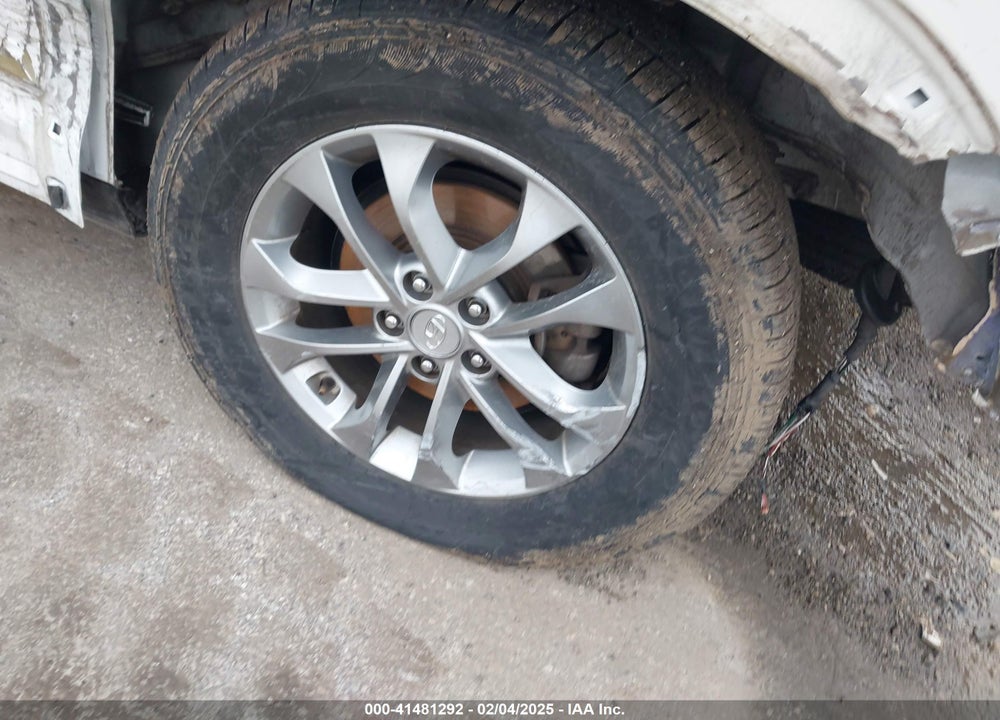 2019 HYUNDAI SANTA FE SEL VIN: 5NMS3CAD5KH009508