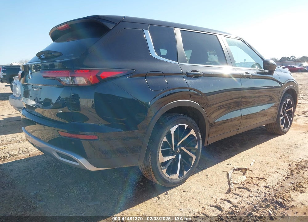 2024 MITSUBISHI OUTLANDER SE 2.5 S-AWC/SE BLACK EDITION S-AWC/SE BLACK EDITION W/PANO ROOF/SE RALLIART S-AWC VIN: JA4J4VA84RZ075202