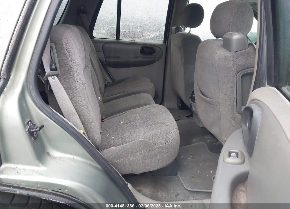 2004 CHEVROLET TRAILBLAZER VIN: 1GNDS13S242128997