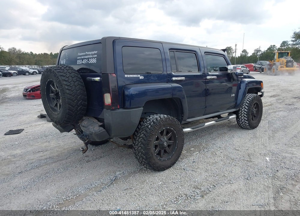 2007 HUMMER H3 SUV VIN: 5GTDN13E478150956