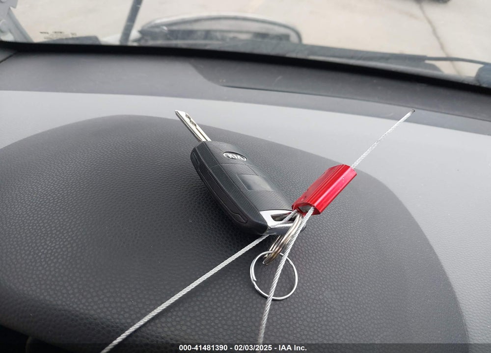2014 KIA SOUL VIN: KNDJN2A21E7701677