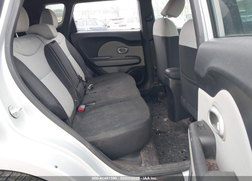 2014 KIA SOUL VIN: KNDJN2A21E7701677
