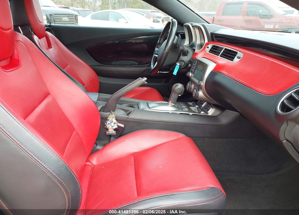 2015 CHEVROLET CAMARO VIN: 2G1FF1E30F9268507