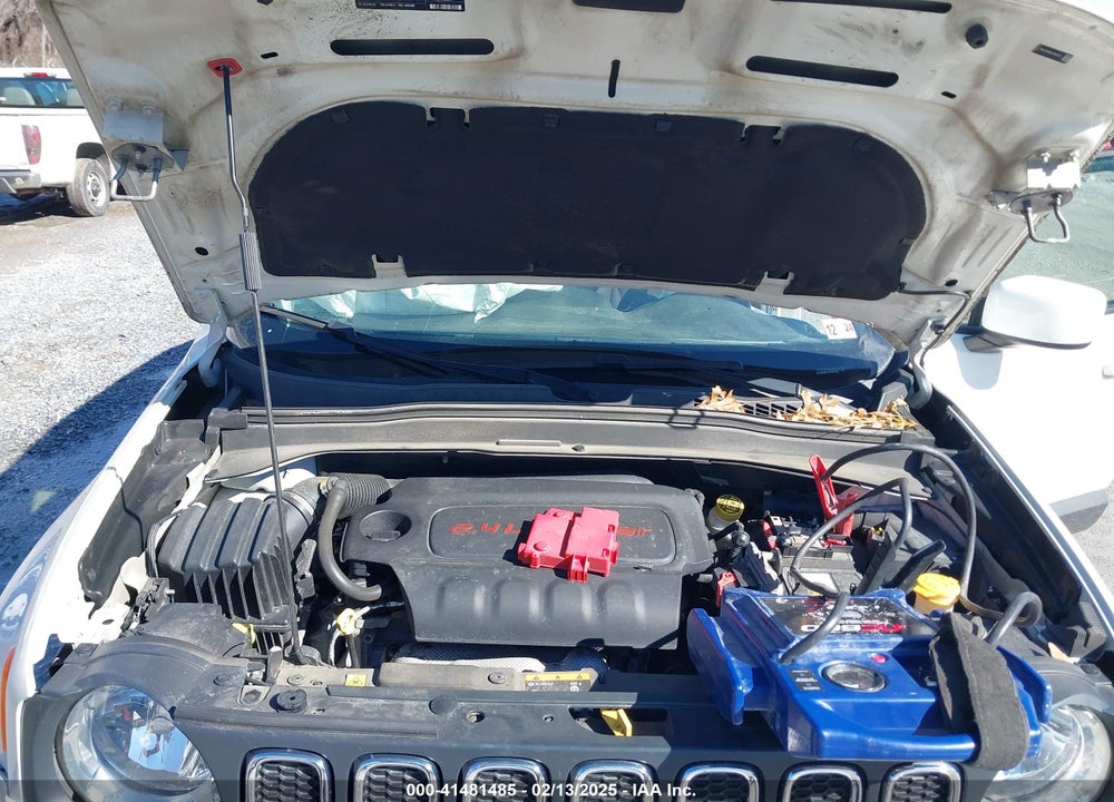 2018 JEEP RENEGADE LATITUDE 4X4 VIN: ZACCJBBB1JPJ00105
