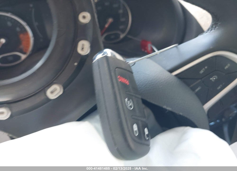 2018 JEEP RENEGADE LATITUDE 4X4 VIN: ZACCJBBB1JPJ00105