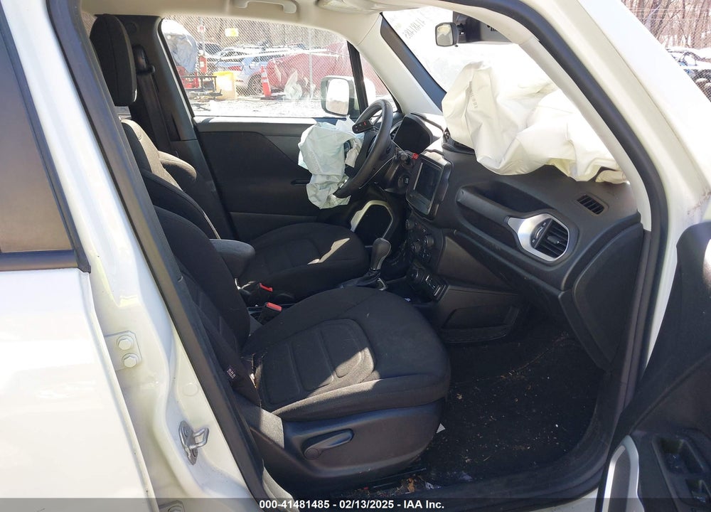 2018 JEEP RENEGADE LATITUDE 4X4 VIN: ZACCJBBB1JPJ00105