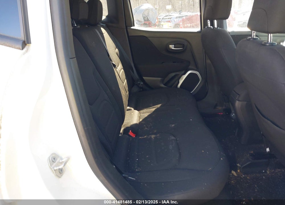 2018 JEEP RENEGADE LATITUDE 4X4 VIN: ZACCJBBB1JPJ00105