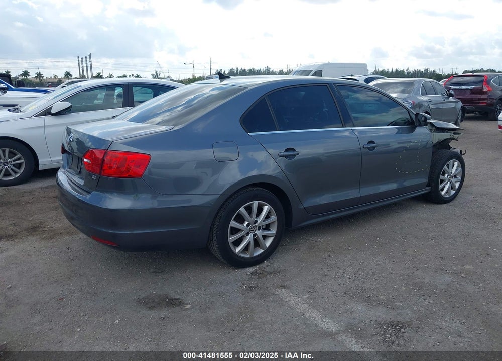 2014 VOLKSWAGEN JETTA VIN: 3VWD07AJ2EM411841