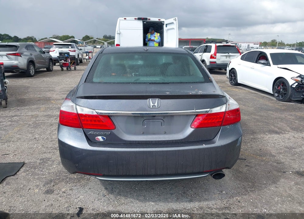 2013 HONDA ACCORD VIN: 1HGCR2F87DA026429