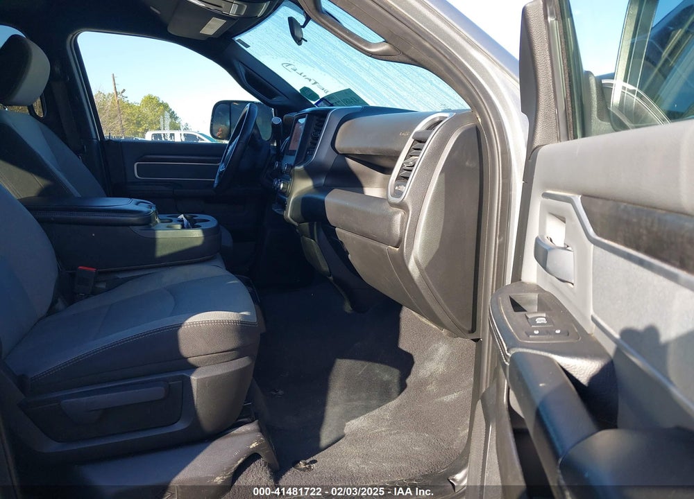 2022 RAM 2500 BIG HORN 4X4 6'4 BOX VIN: 3C6UR5DL1NG423060