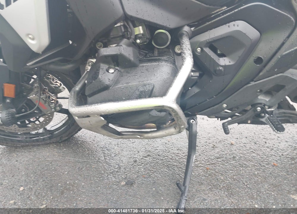 2024 BMW R 1300 GS VIN: WB10M2304R6J16658