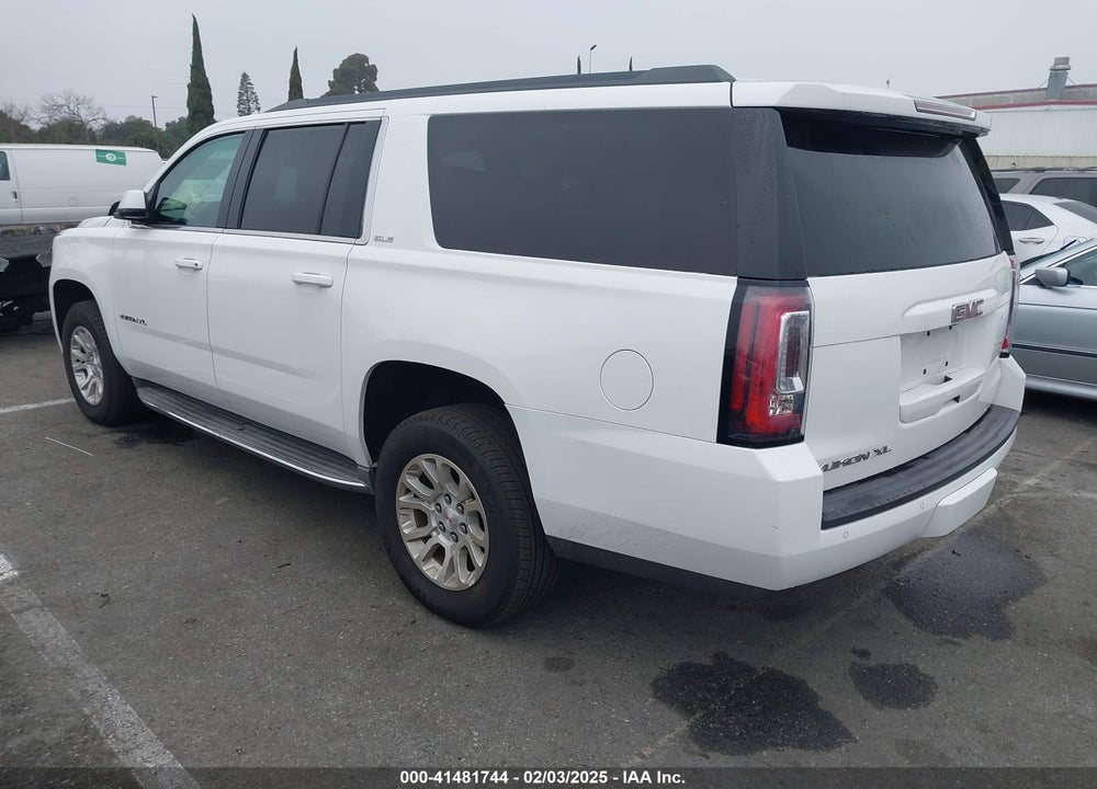 2015 GMC YUKON XL 1500 SLE VIN: 1GKS1GKC8FR614745